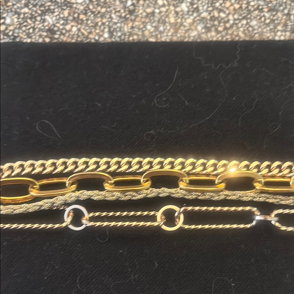 Victoria Emerson x Dani Austin bracelet stack - Picture 3 of 3